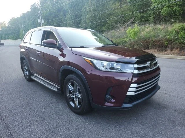 2017 Toyota Highlander Limited Platinum 4x4 V6's photo