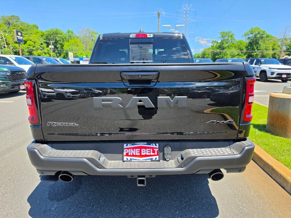 New 2026 Diamond Black Crystal Pearl-Coat Exterior Paint RAM Rebel image 10