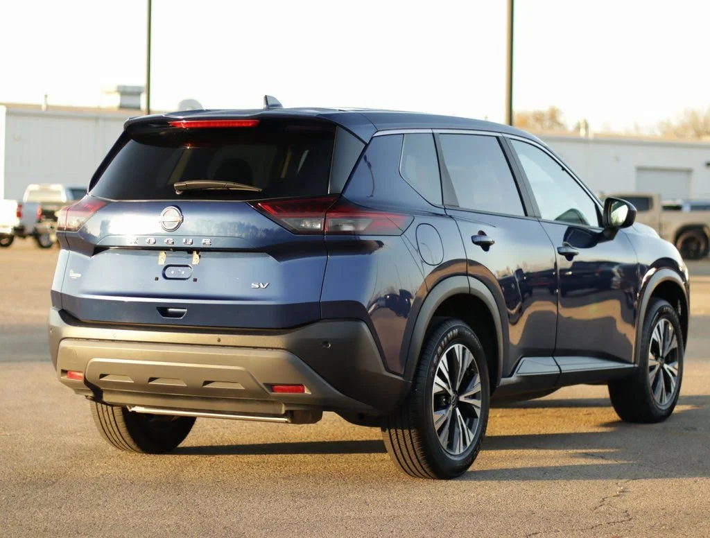 2023 Nissan Rogue SV - Photo 7