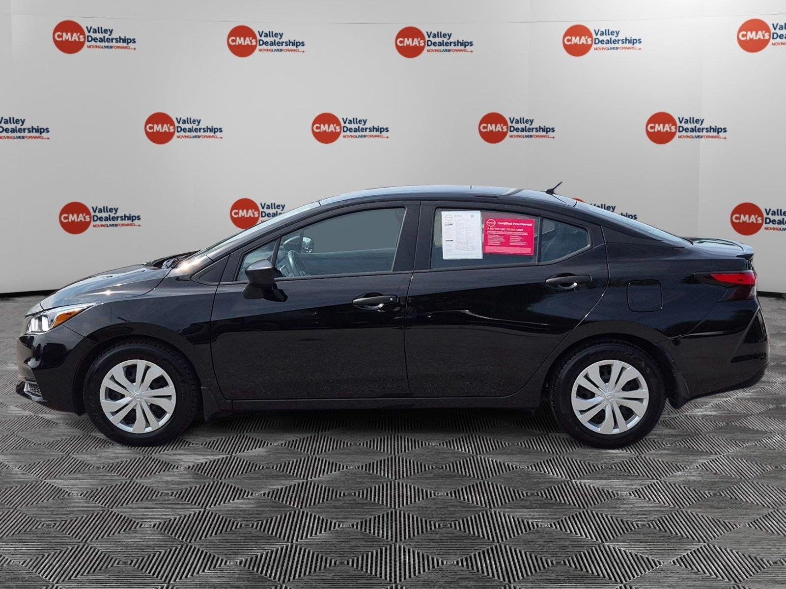 Used 2022 Super Black Nissan S image 2