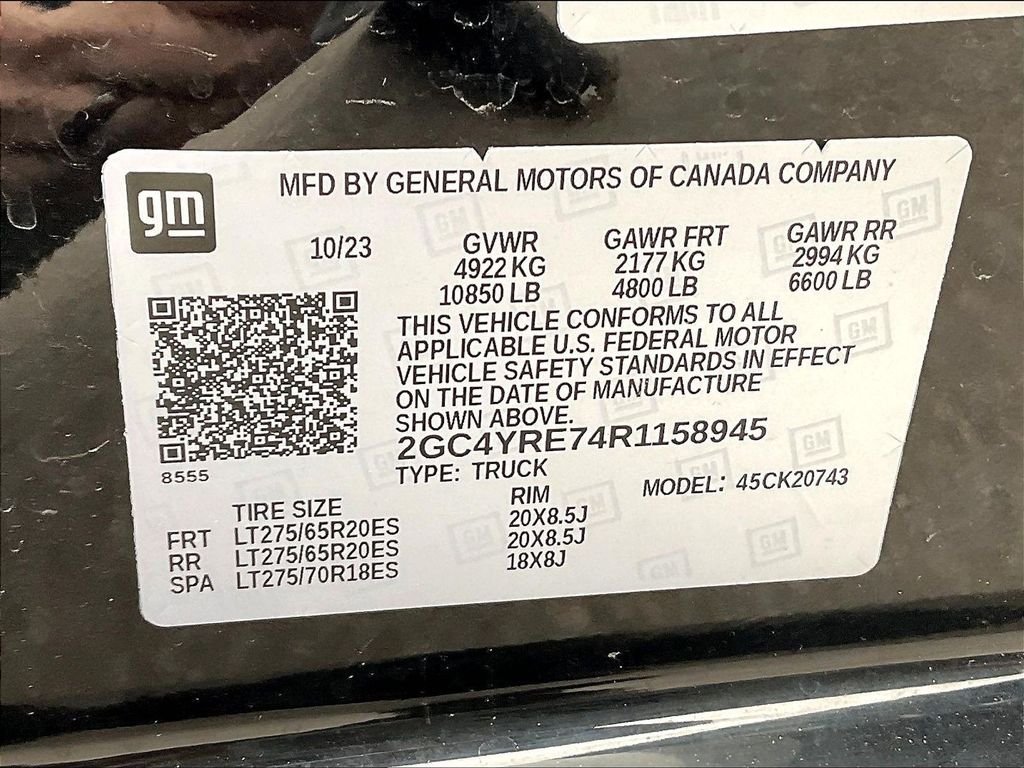 Used 2024 Black Chevrolet High Country image 33