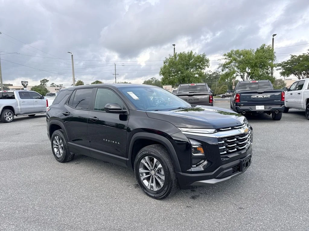 2025 Chevrolet Equinox LT 1.5T's photo