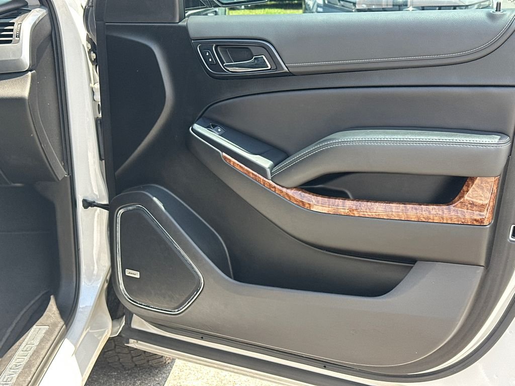 Used 2019  Chevrolet Premier image 14