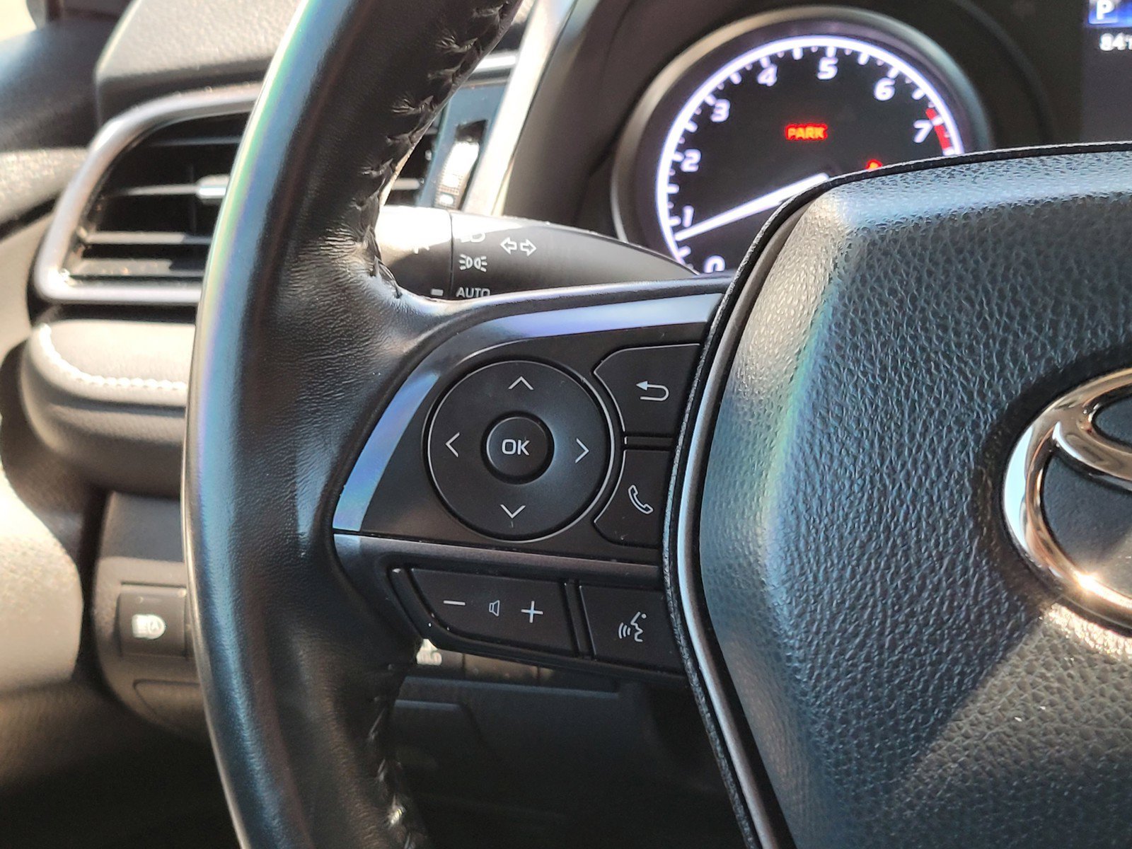 Used 2022  Toyota  image 24
