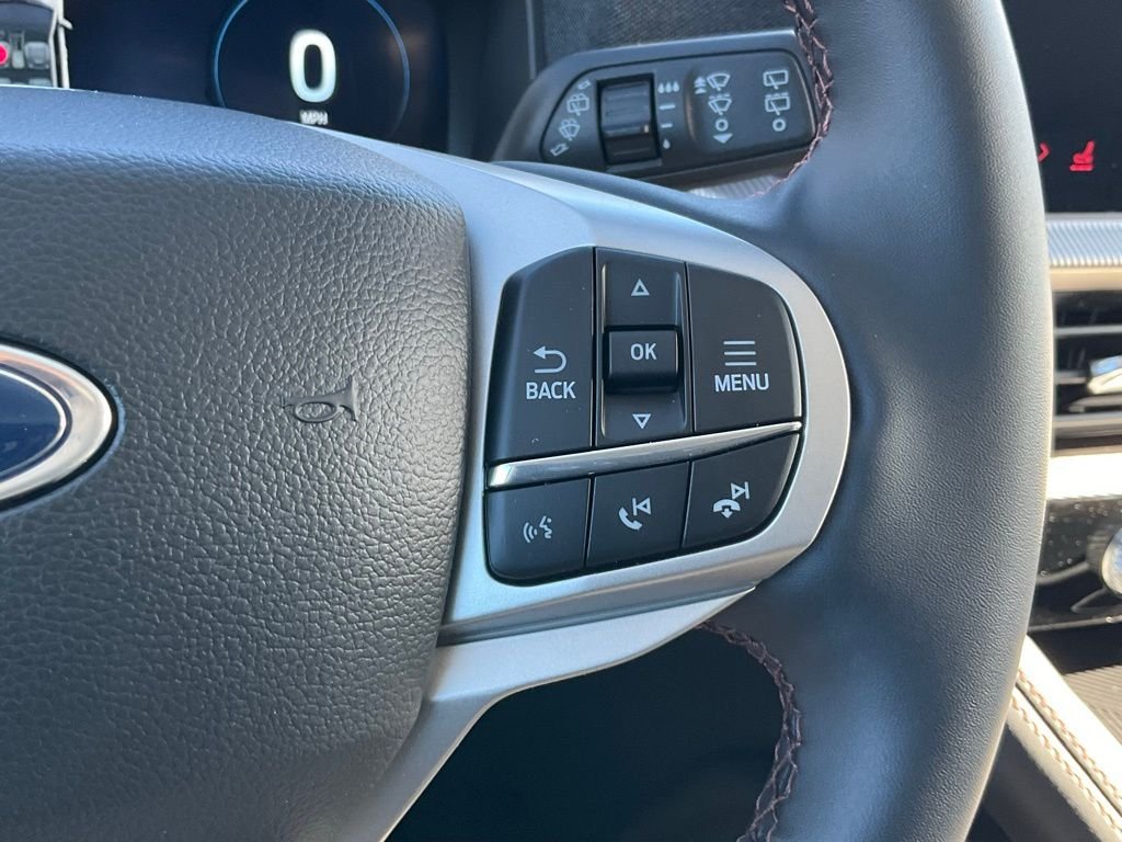 New 2026 Space White Metallic Ford Active image 6