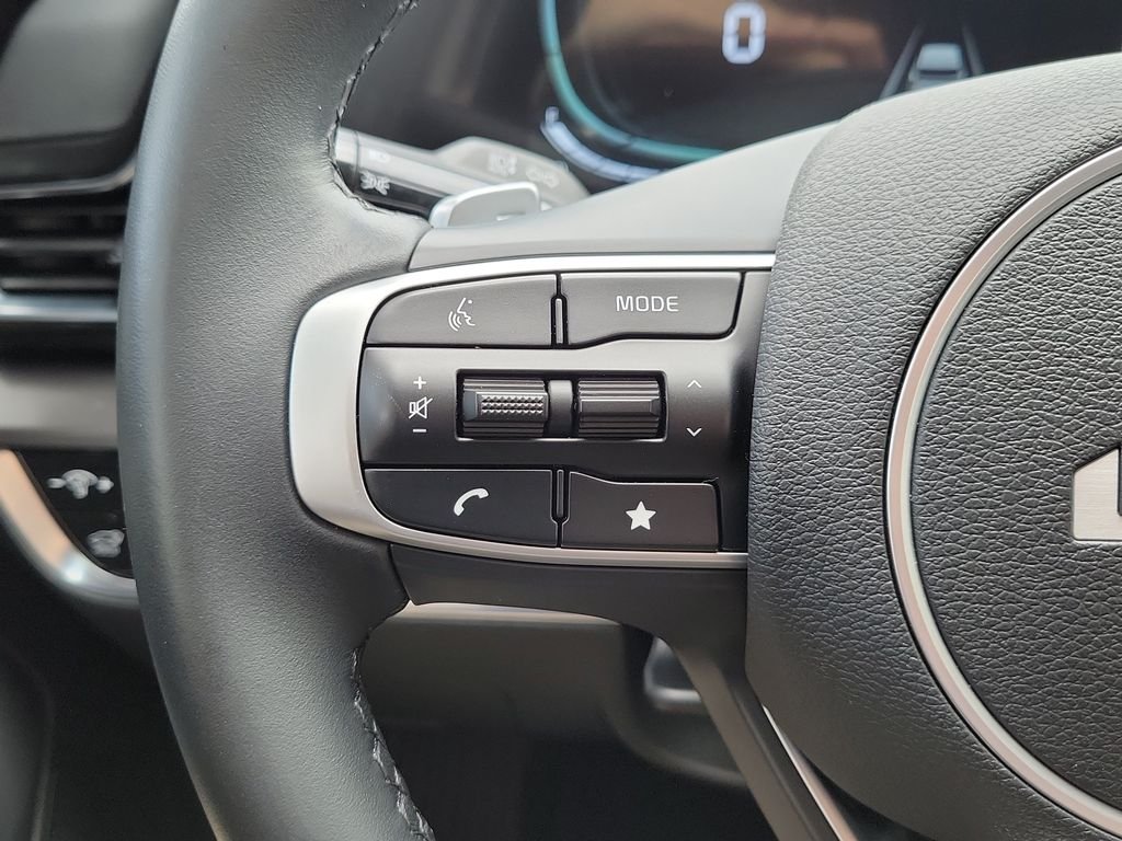 Certified Used 2025 Vesta Blue Kia EX image 28