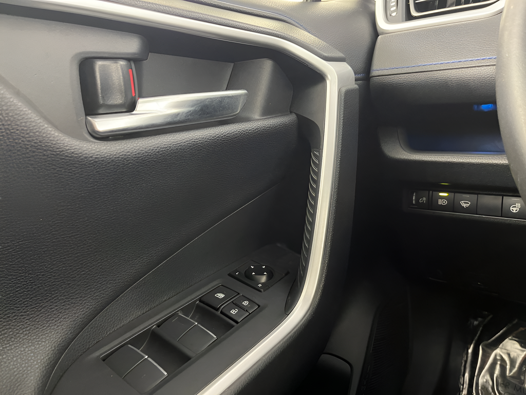 2019 Toyota RAV4 XSE - Photo 24