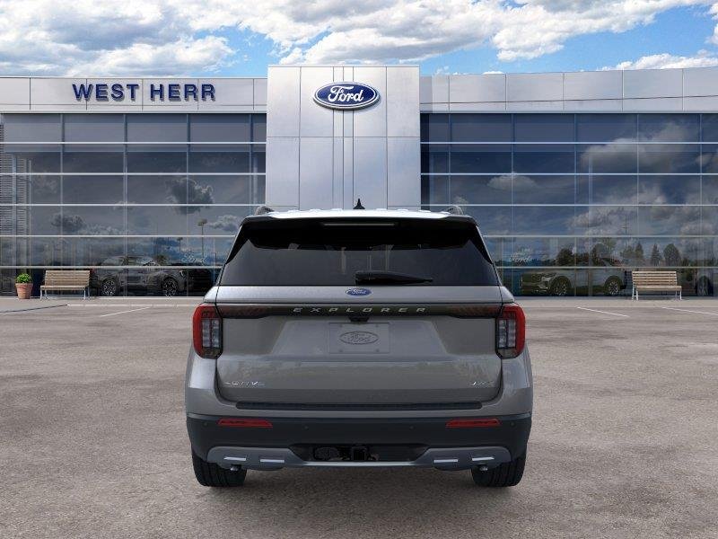 Used 2026 Carbonized Gray Metallic Ford Active w/200A Pkg image 6