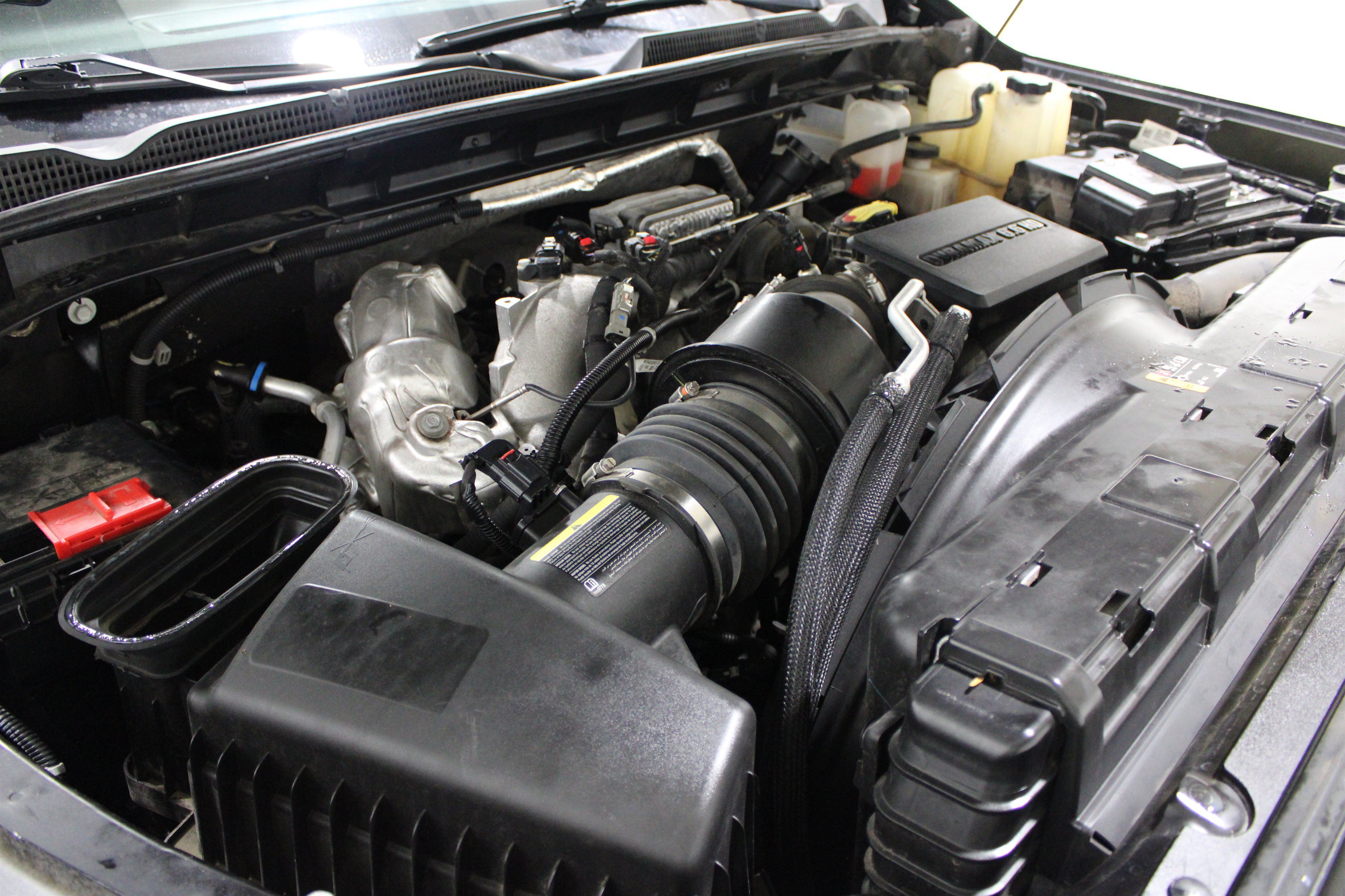 Used 2022 Black GMC SLE Crew Cab 4x4 - Lifted image 39