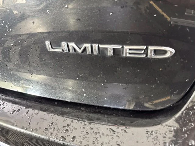 Used 2023 Black Chrysler Limited image 51