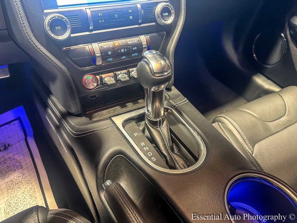 2023 FORD MUSTANG - Image 23