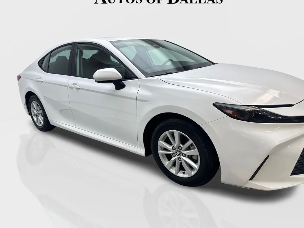 Used 2025 White Toyota LE image 12