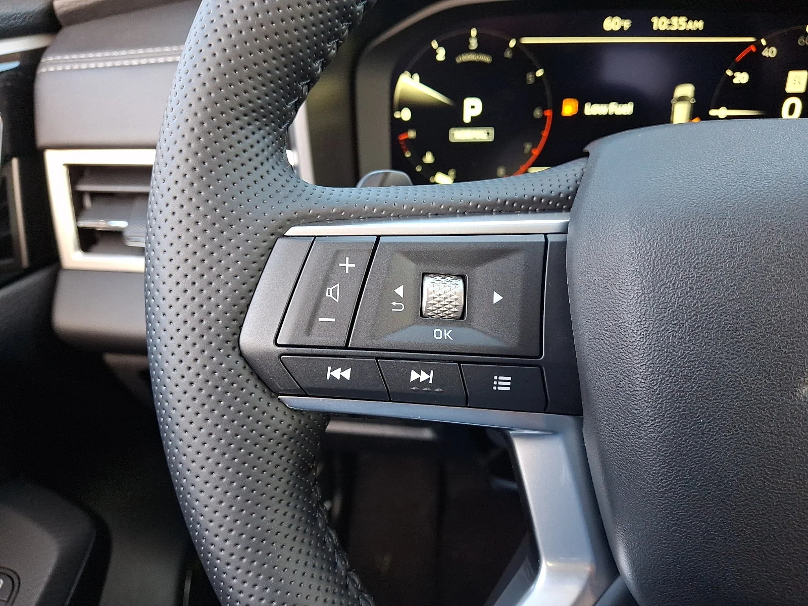 New 2026 Gray Mitsubishi SE image 19