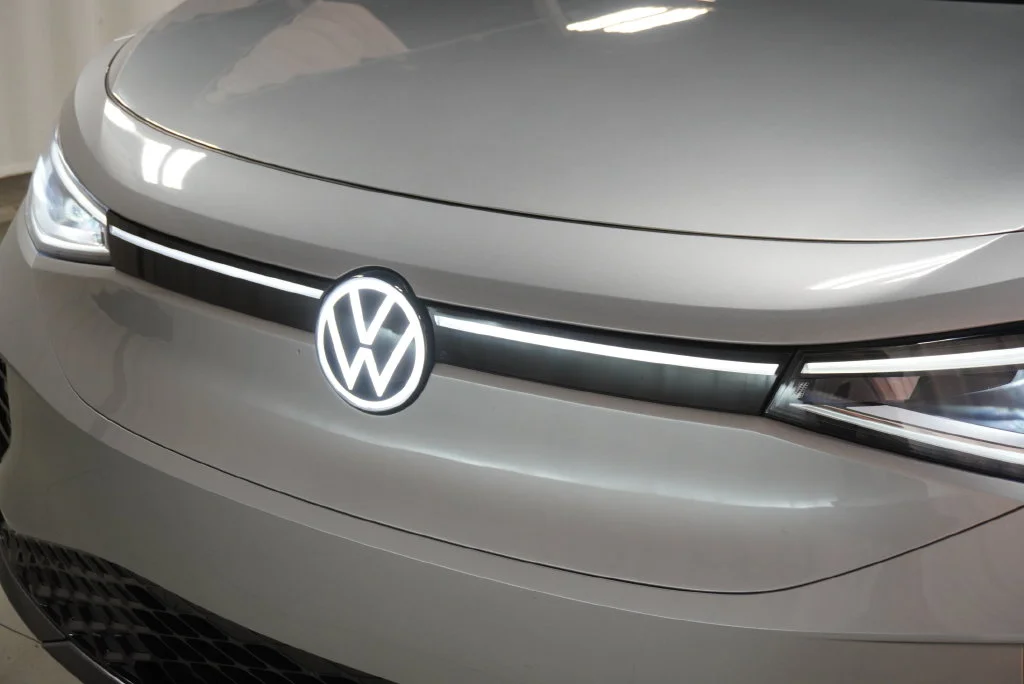 Certified Used 2023 Silver Mist Metallic Volkswagen Pro S image 48