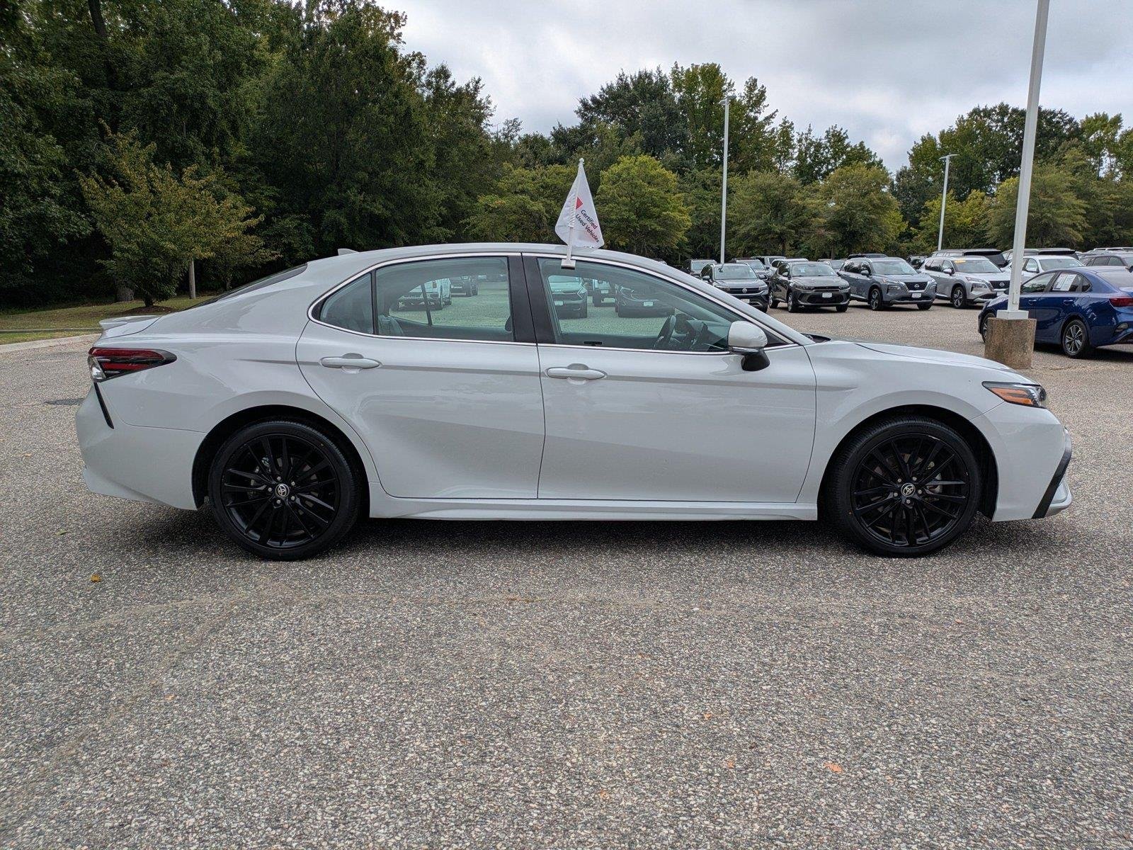 Used 2024  Toyota XSE image 3