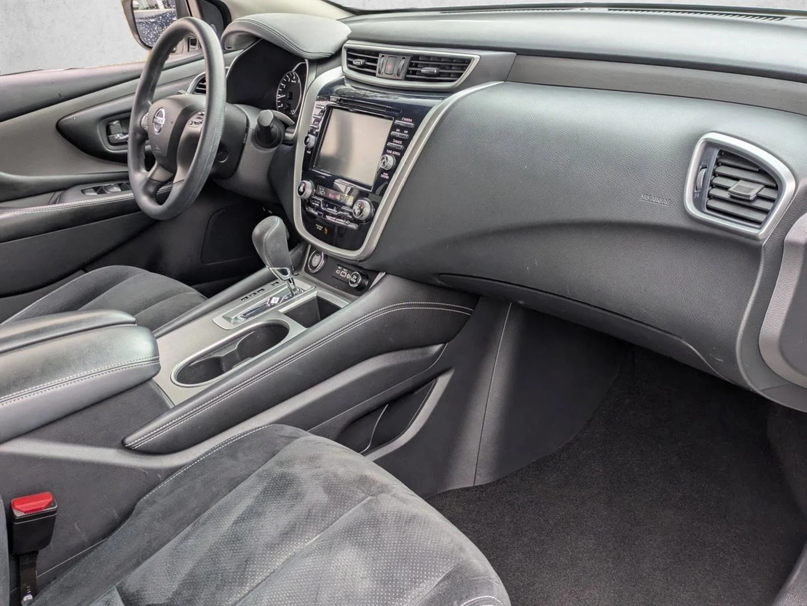 Used 2020 Pearl White Tricoat Nissan S image 20