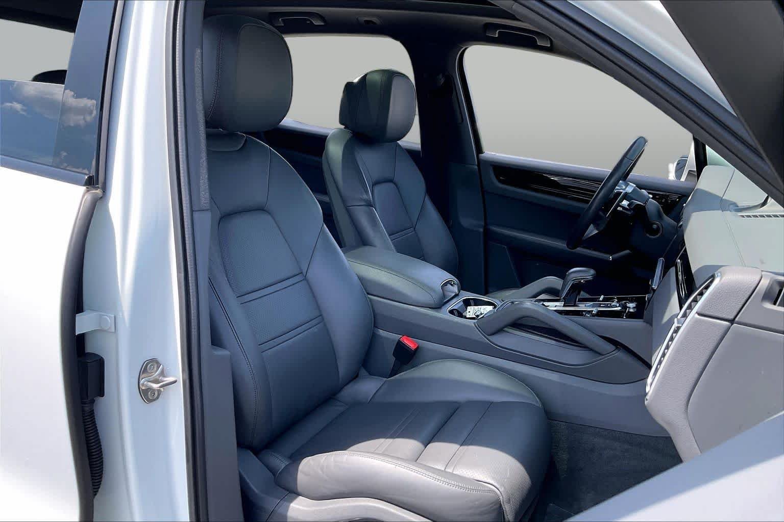 Pre-Owned 2021 Porsche Cayenne