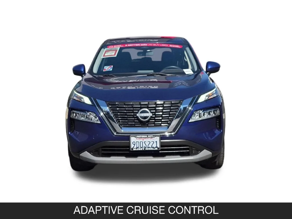 Used 2023 Blue Nissan SV image 4