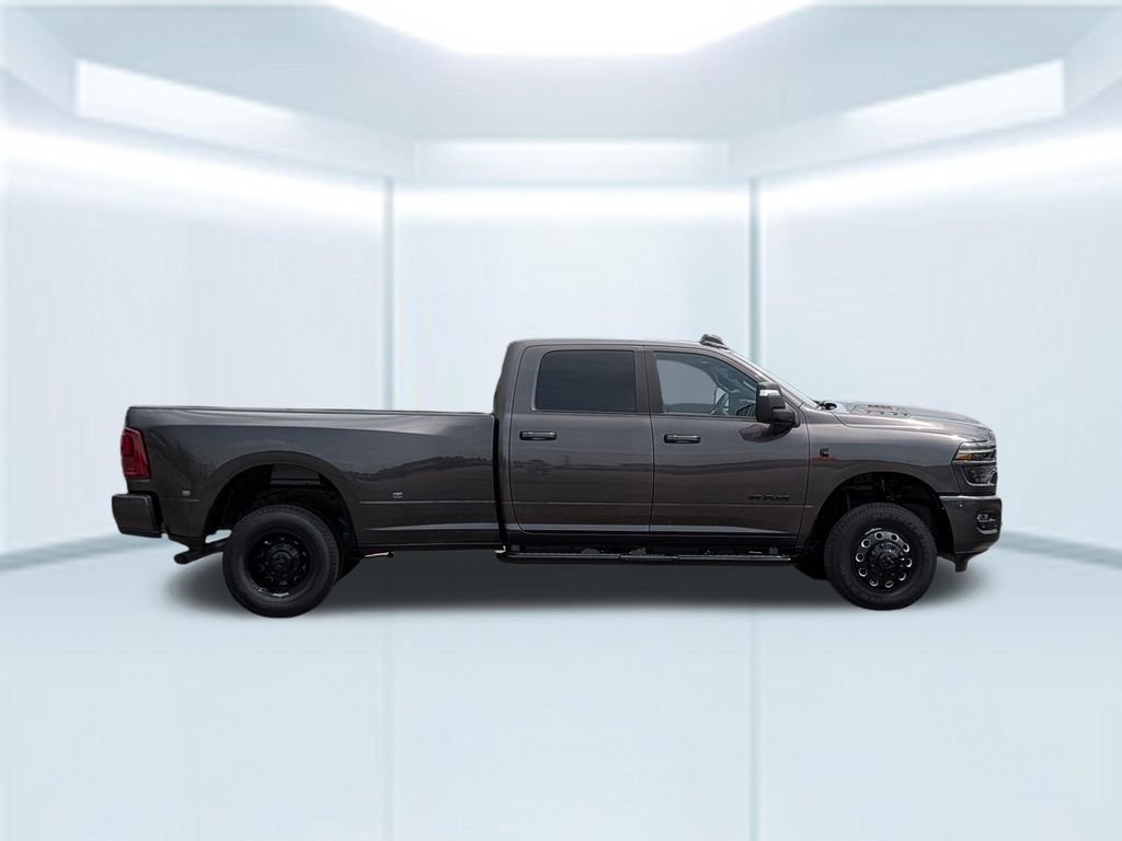 New 2026 Granite Crystal Metallic Clear-Coat Exterior Paint RAM Laramie image 8