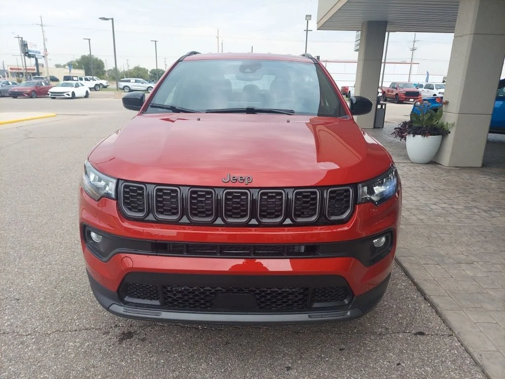 New 2026 Red Hot Pearlcoat Jeep Latitude image 2