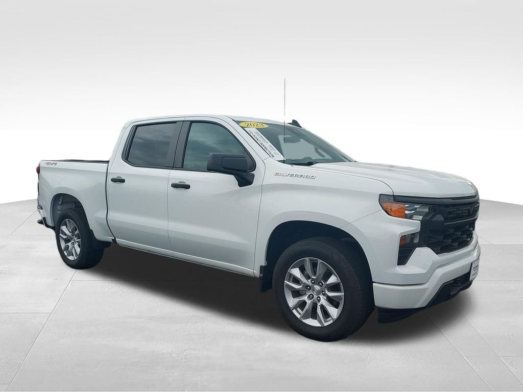 Used 2023 White Chevrolet Custom image 7