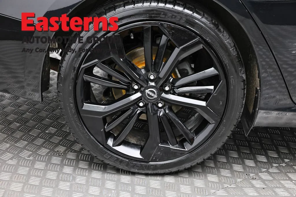 Used 2024 Black Nissan 2.5 SR image 30
