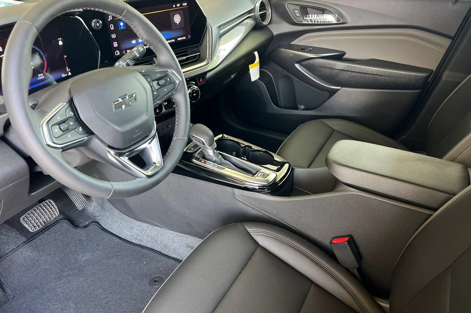 New 2026 Cacti Green Chevrolet ACTIV image 10