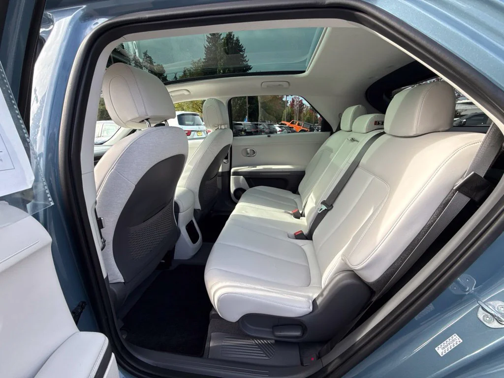 Used 2023 Lucid Blue Hyundai Limited image 16