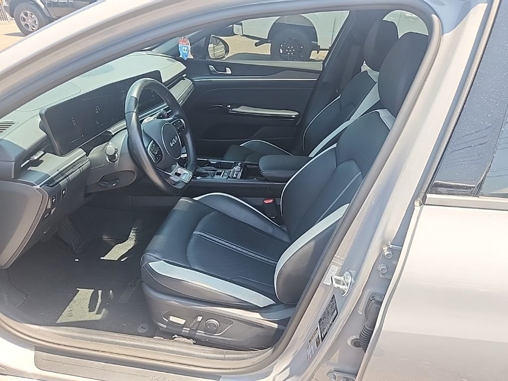 Used 2025 Gray Kia GT-Line image 19