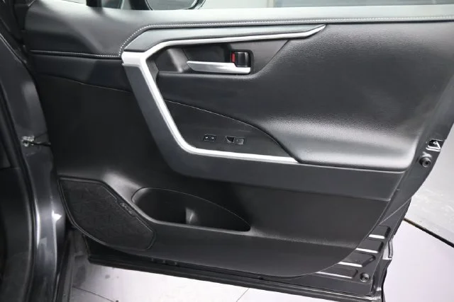 Used 2023 Gray Toyota Limited image 13