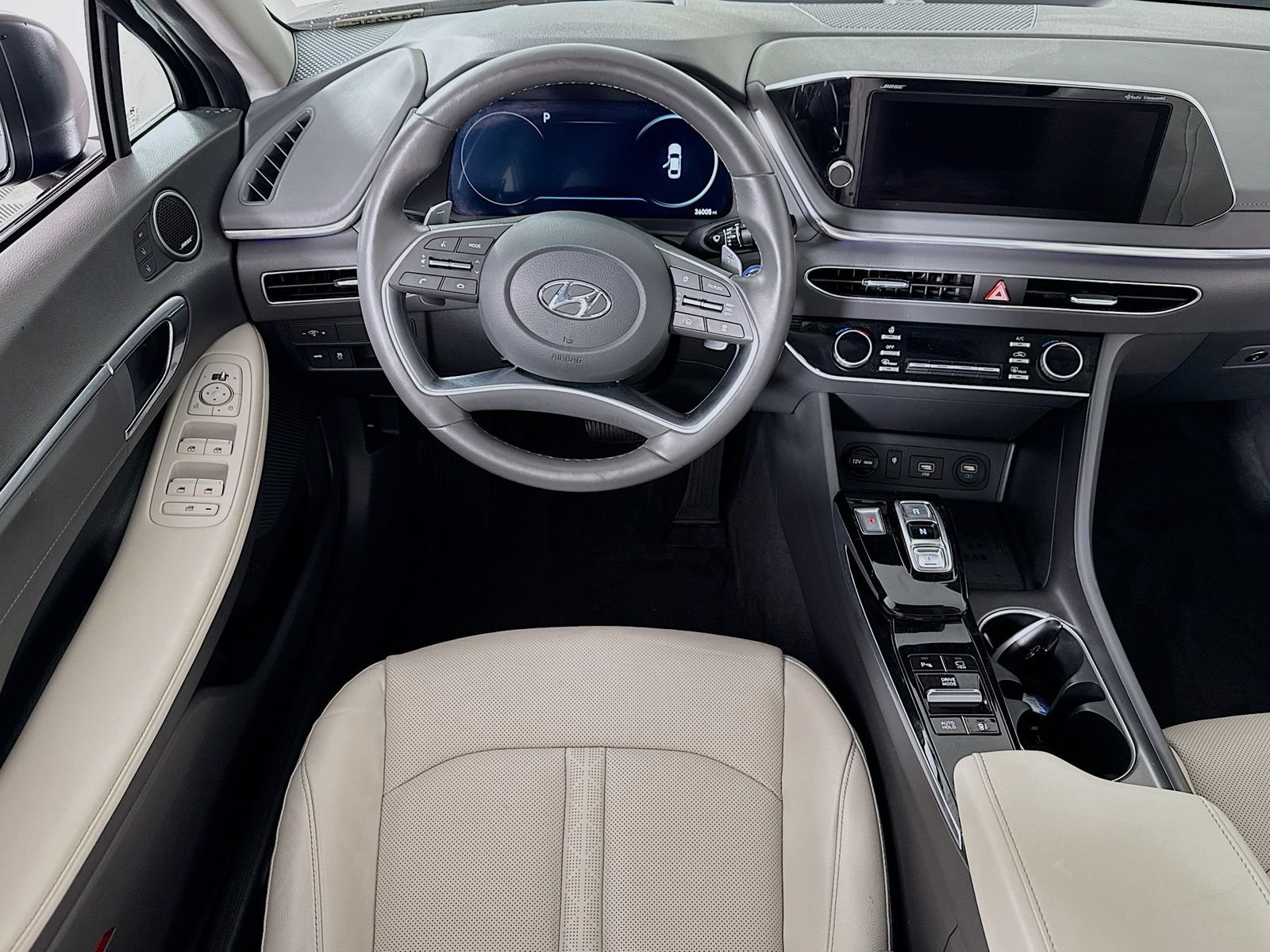 Used 2023 Carbon Blue Hyundai Limited image 19