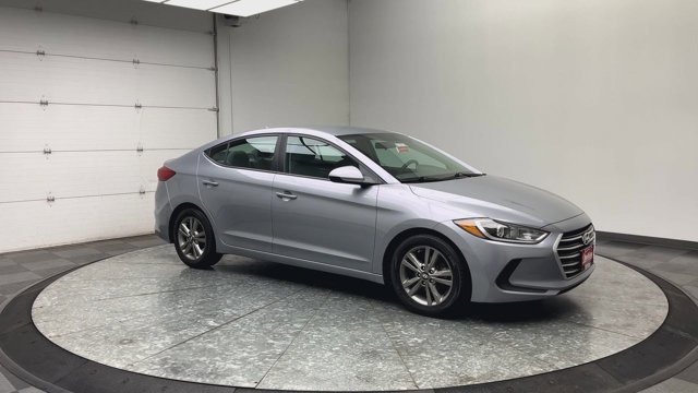 Used 2017 Shale Gray Metallic Hyundai SE image 26