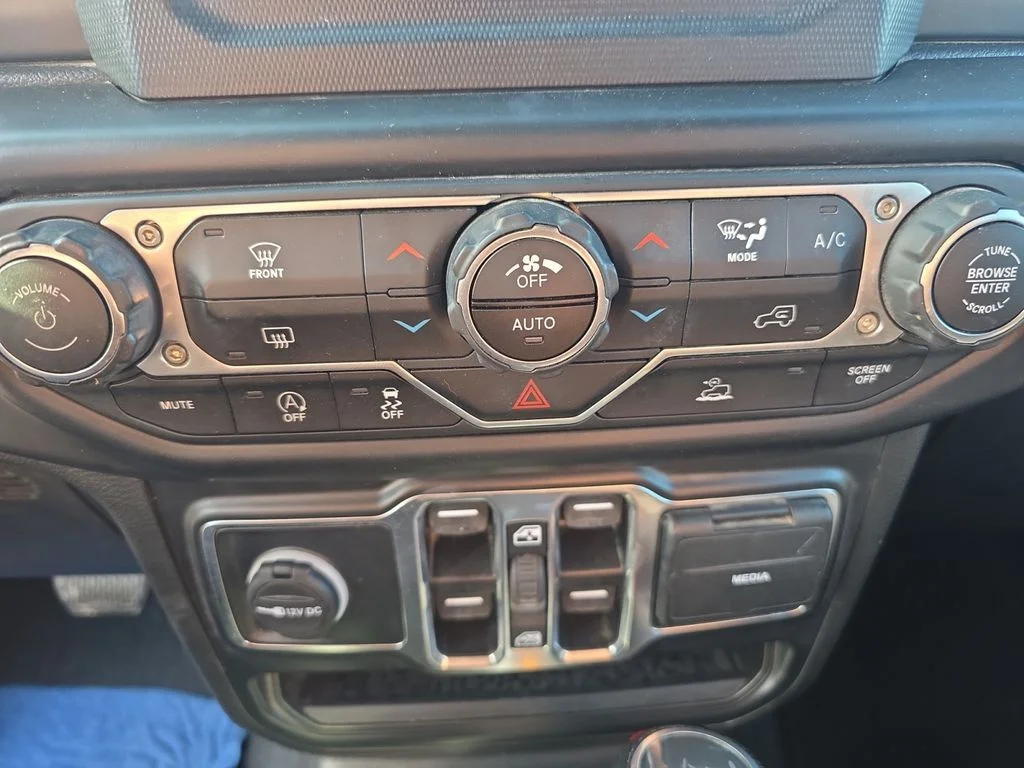 Used 2022 Blue Jeep Unlimited Sport S image 17