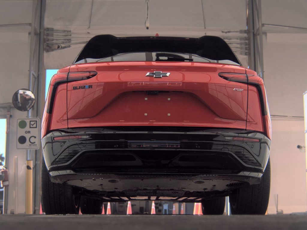 Used 2024 Red Chevrolet RS image 4