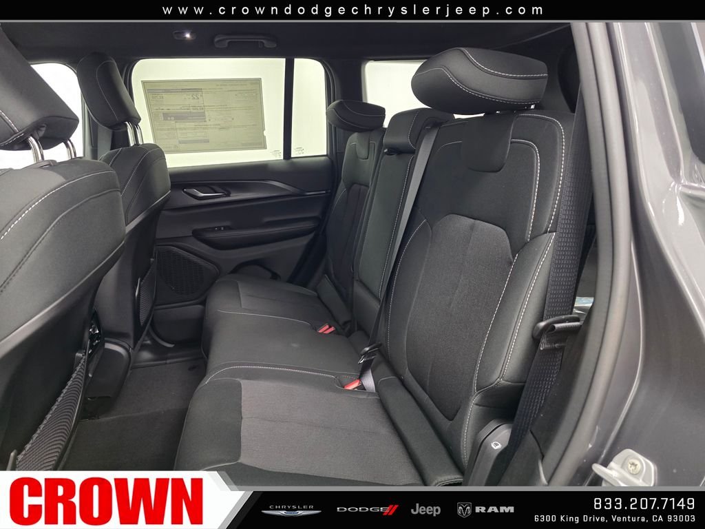 New 2026 Baltic Gray Metallic Clear-Coat Exterior Paint Jeep Laredo image 13