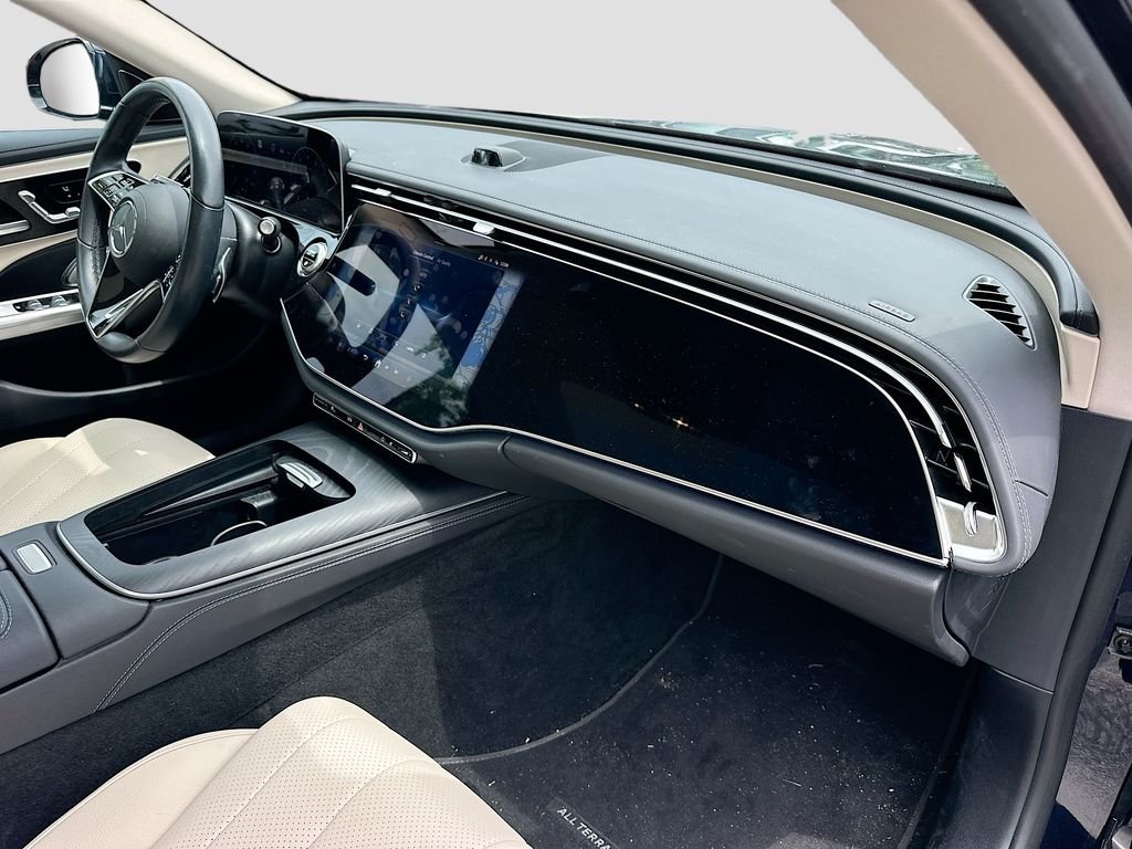 Certified Used 2025  Mercedes-Benz E 450 image 31