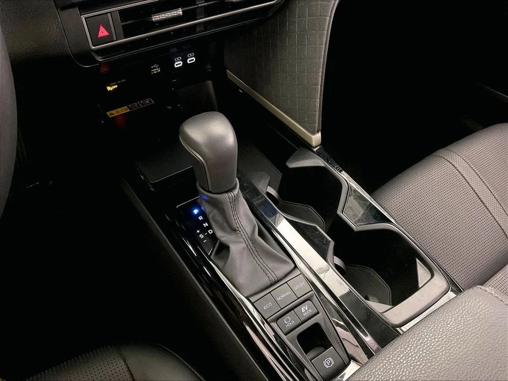 Certified Used 2025 Beige Toyota XLE image 36