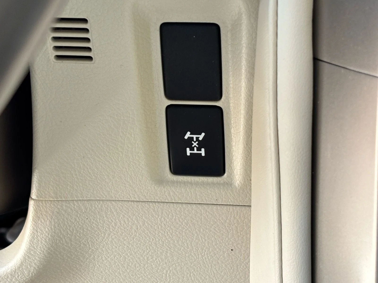 Used 2019 Starfire Pearl Lexus 460 image 22