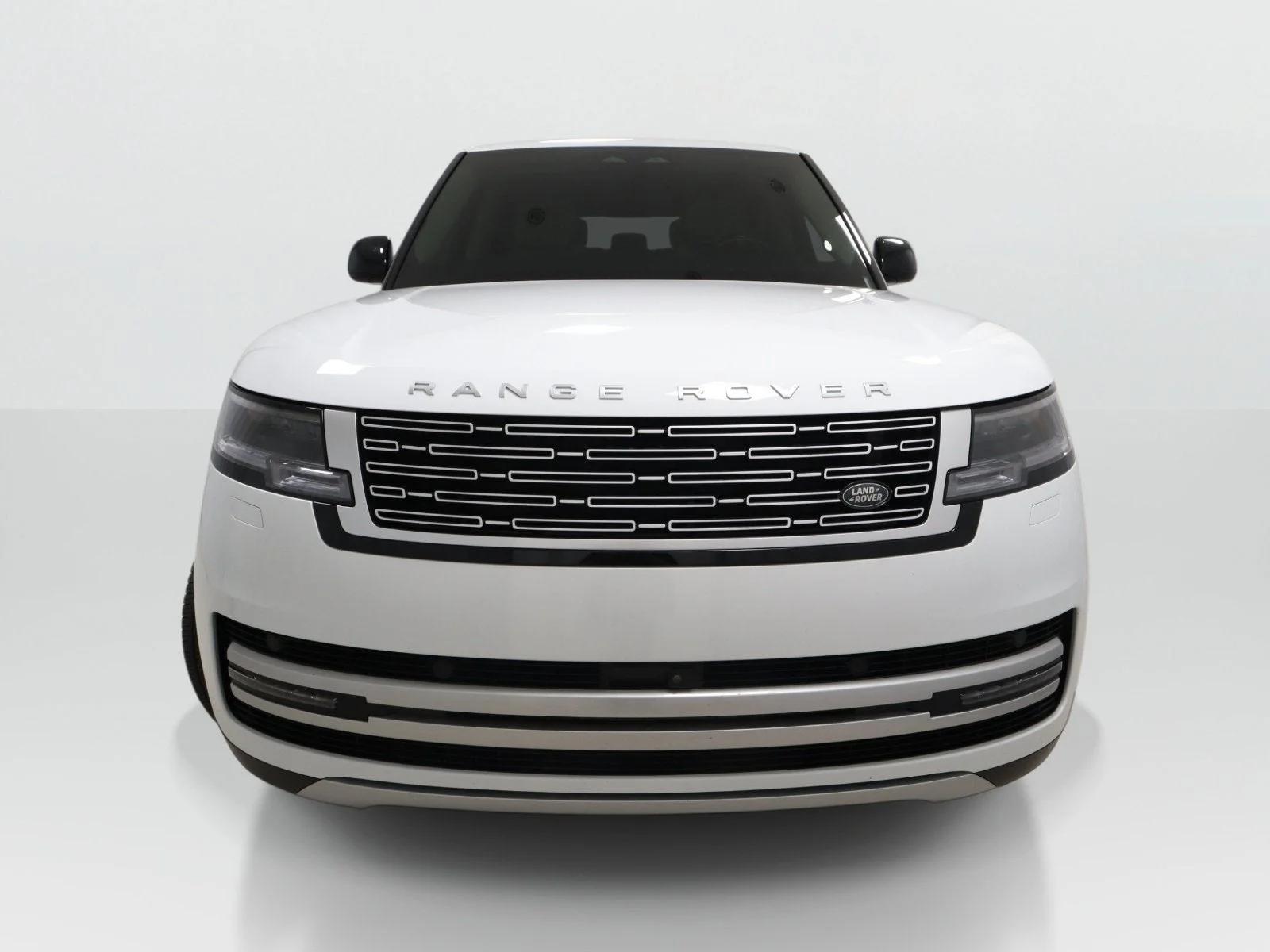 Used 2024 White Land Rover Autobiography image 7
