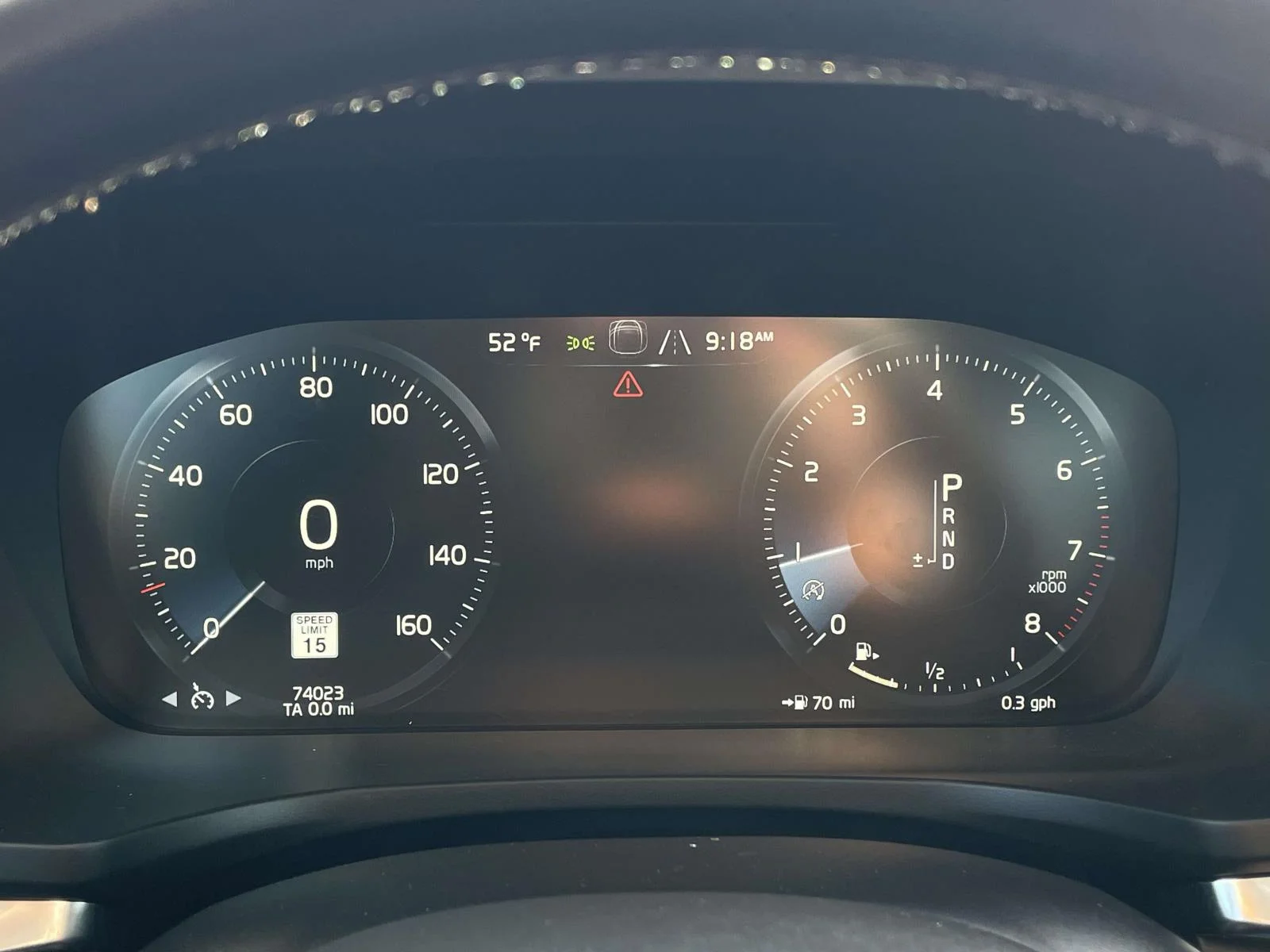 Used 2020 Black Stone Volvo Momentum image 14