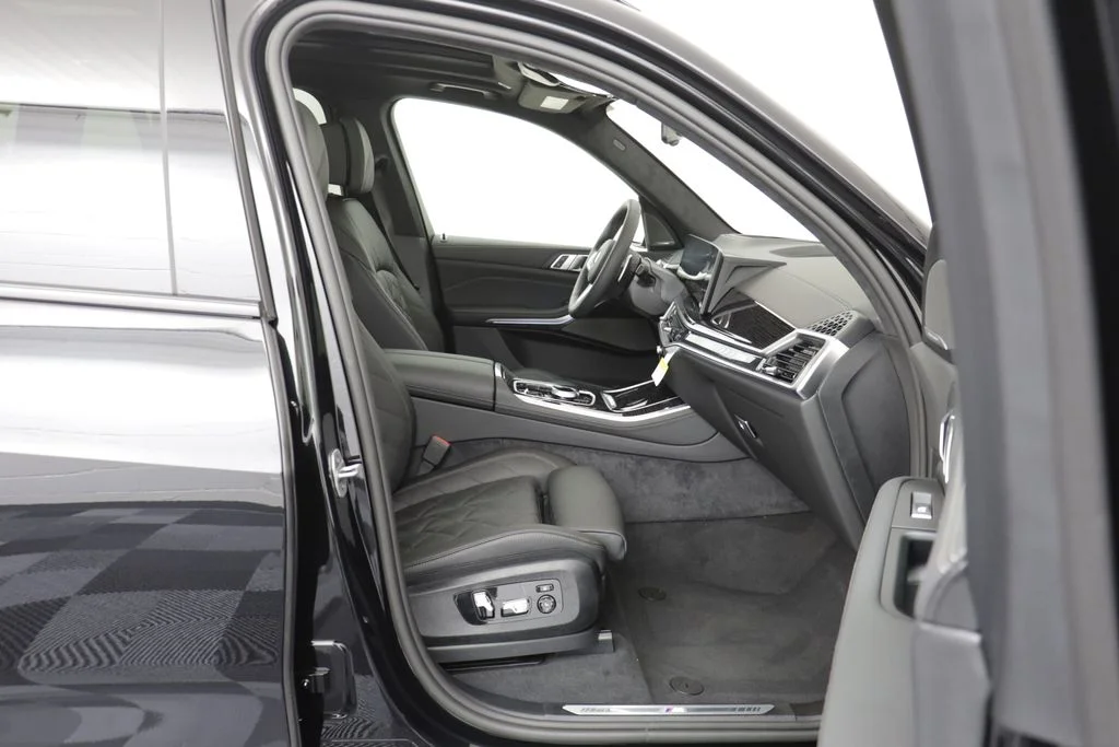 New 2026 Black BMW xDrive50e image 20