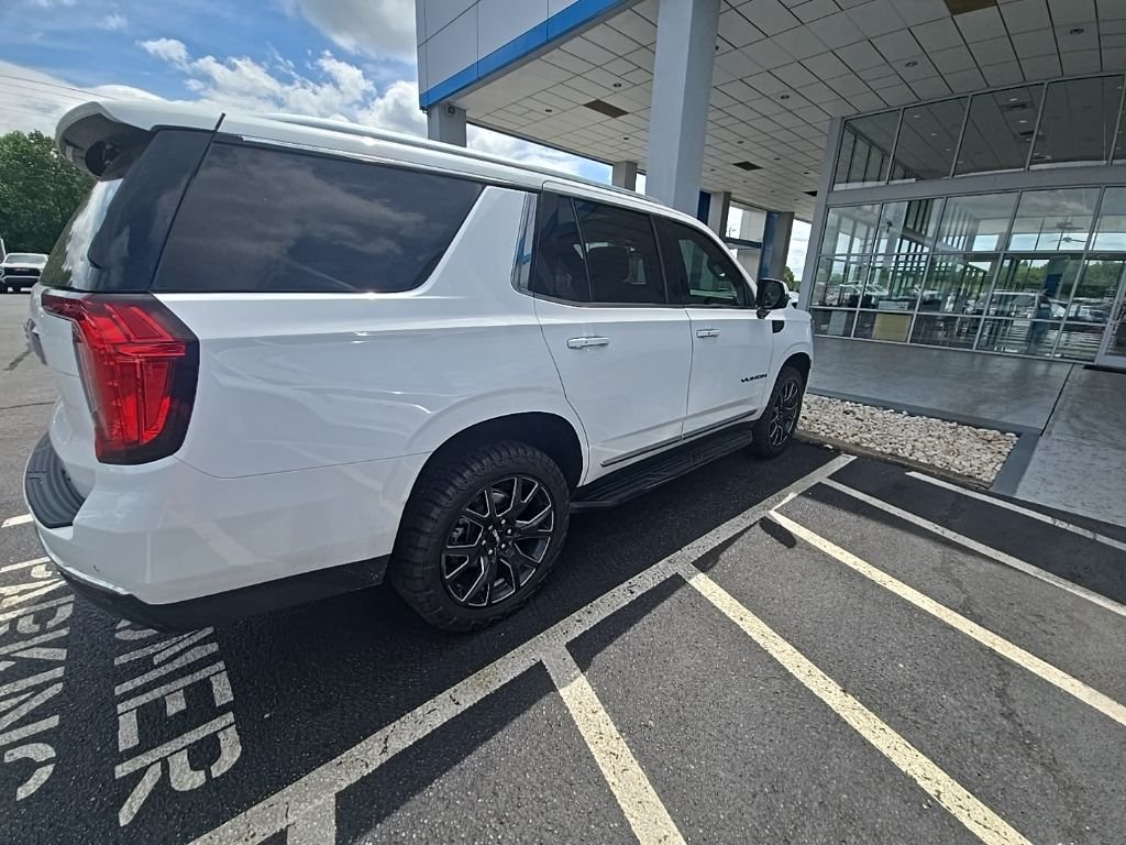 Used 2024 White GMC SLT image 11