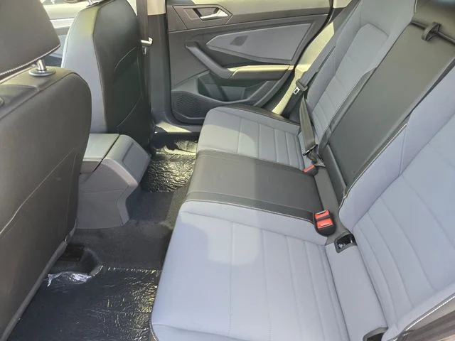 New 2026 Silver Volkswagen 1.5T SE image 7