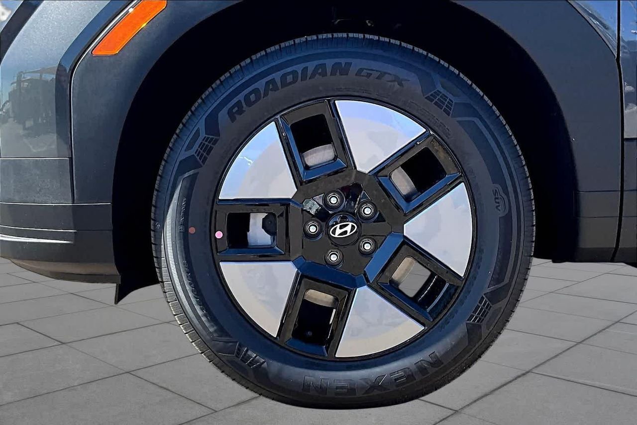 New 2026 Ecotronic Gray Hyundai SEL image 11