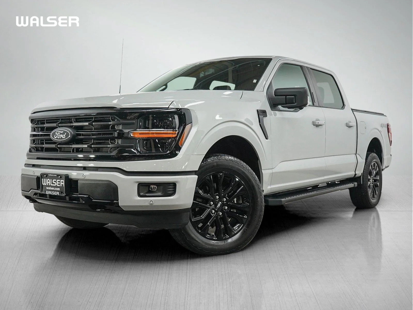 Used 2024 Avalanche Ford XLT image 1
