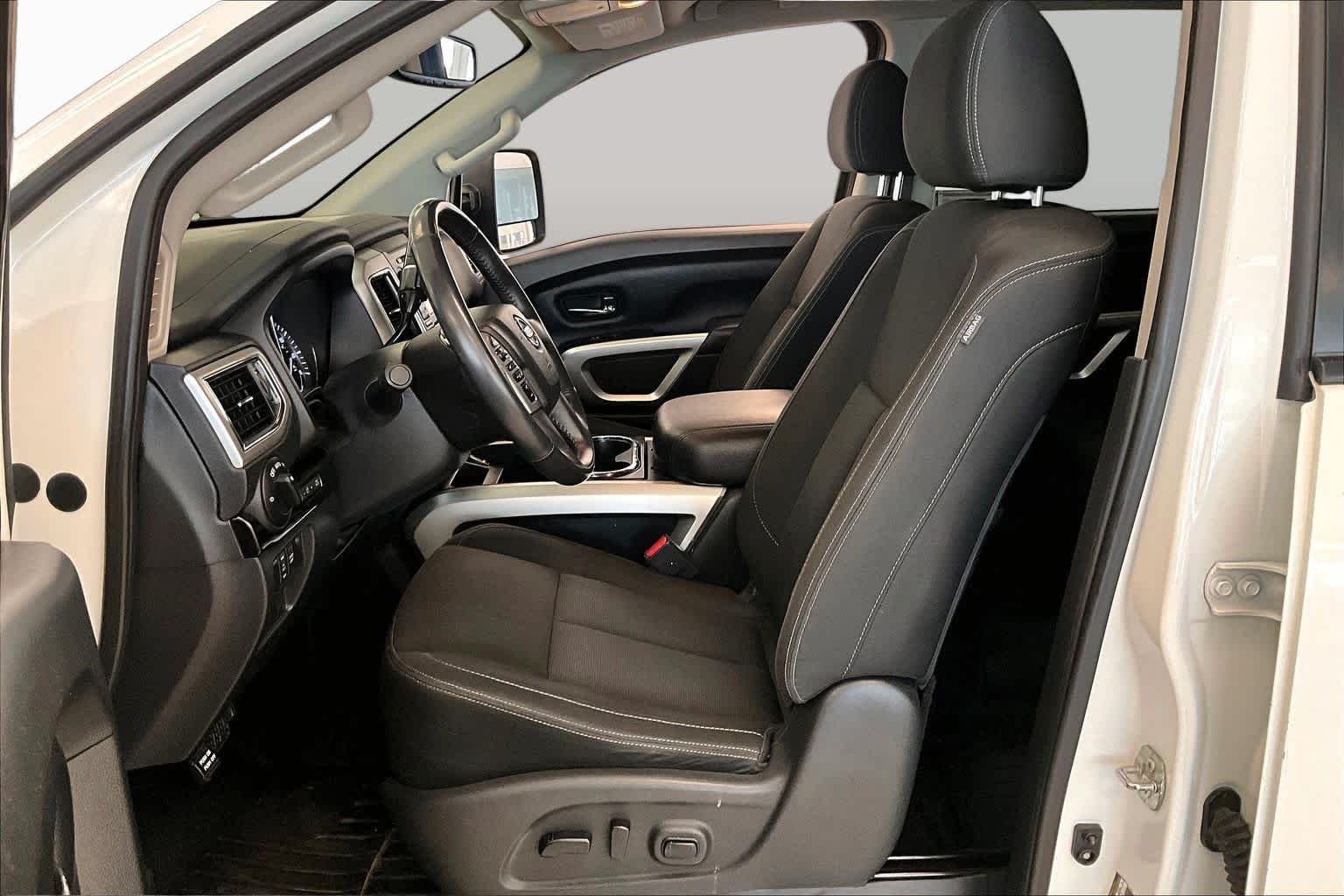 Pre-Owned 2018 Nissan Titan SV