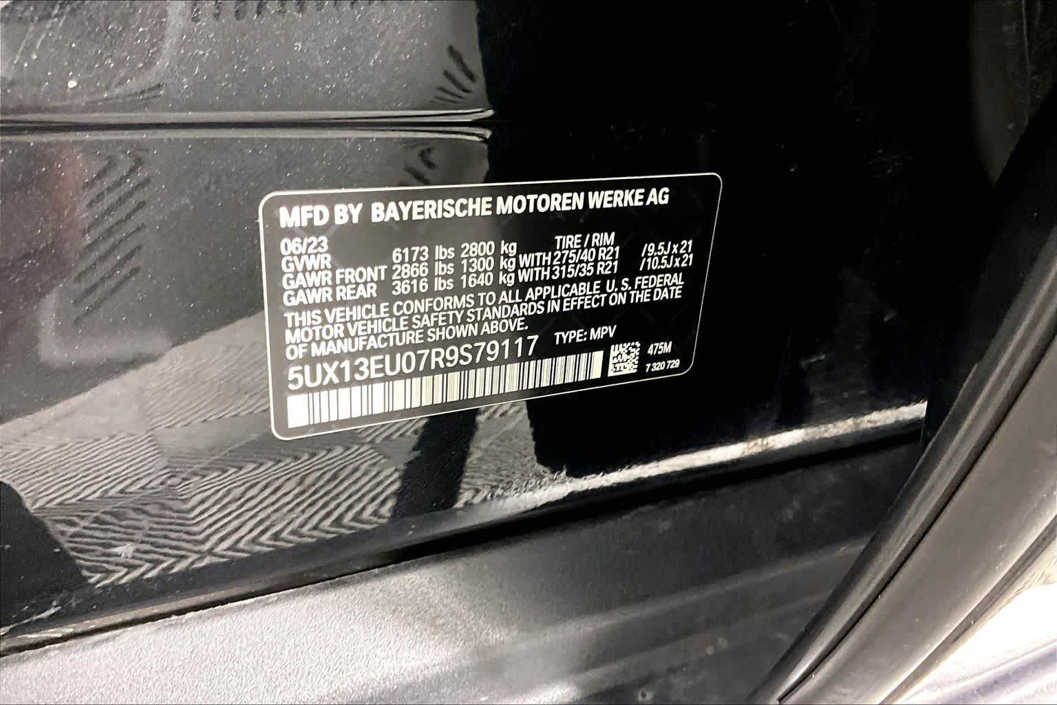 Used 2024 Black Sapphire Metallic BMW sDrive40i image 36