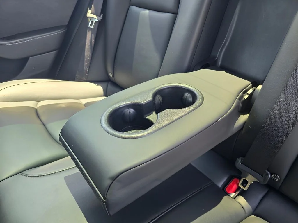 Used 2022 Deep Blue Metallic Tesla Base image 11