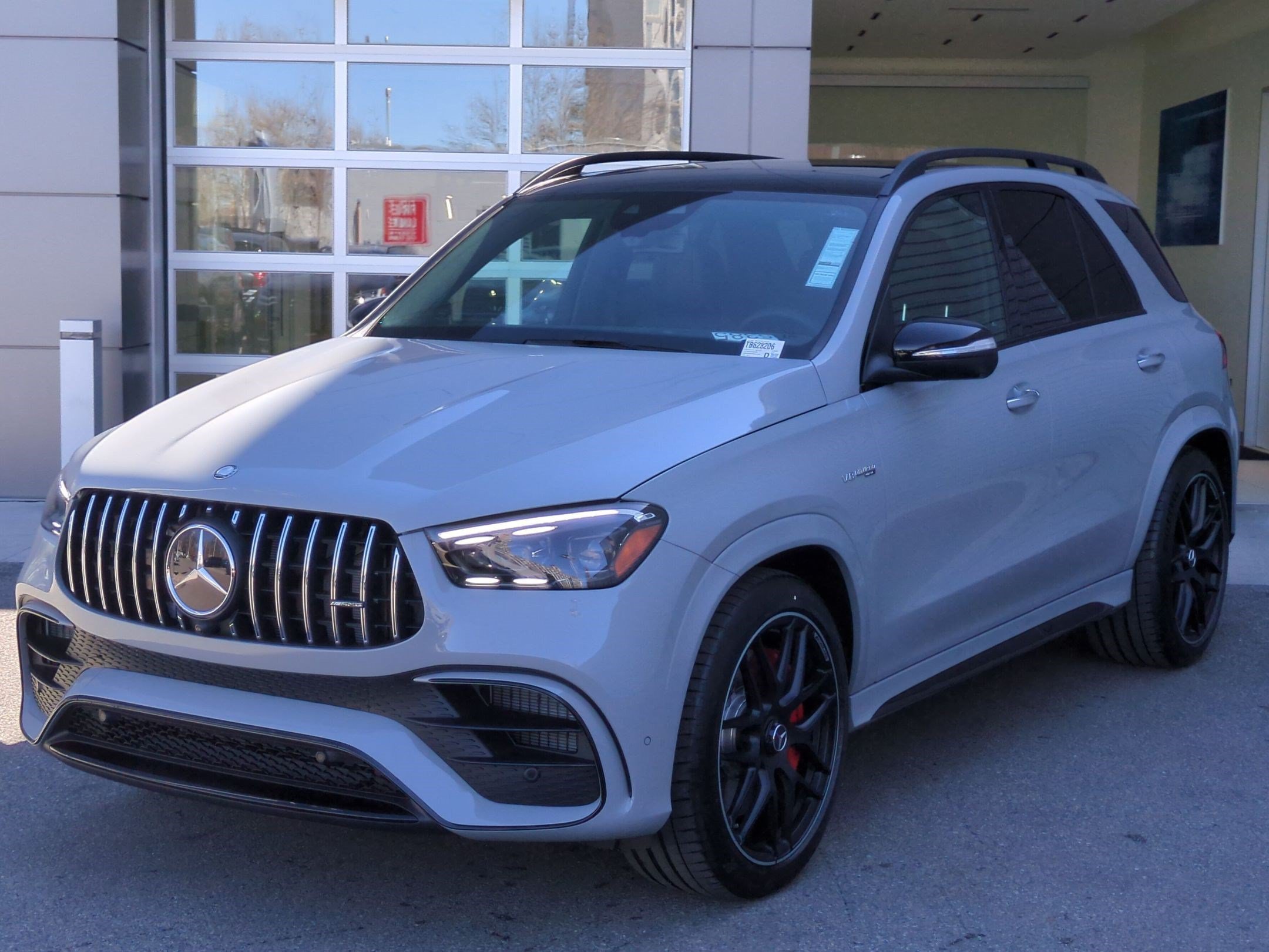 New 2026 MANUFAKTUR Alpine Grey Mercedes-Benz AMG® GLE 63 S image 25