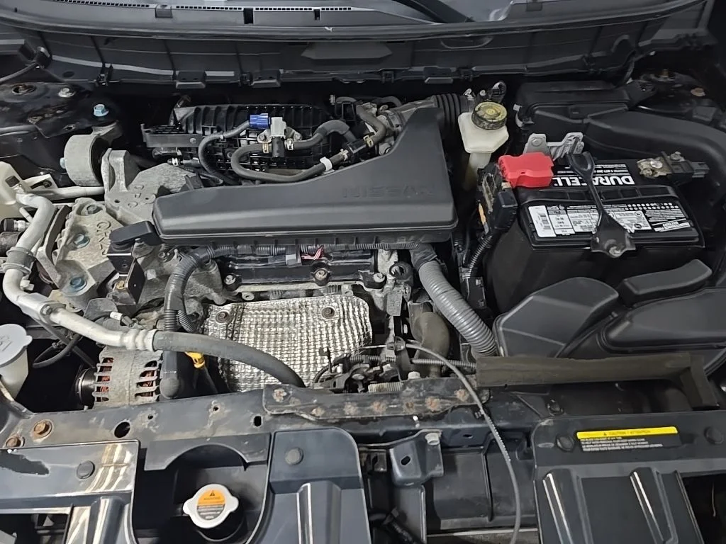 Used 2017 Black Nissan SL image 14